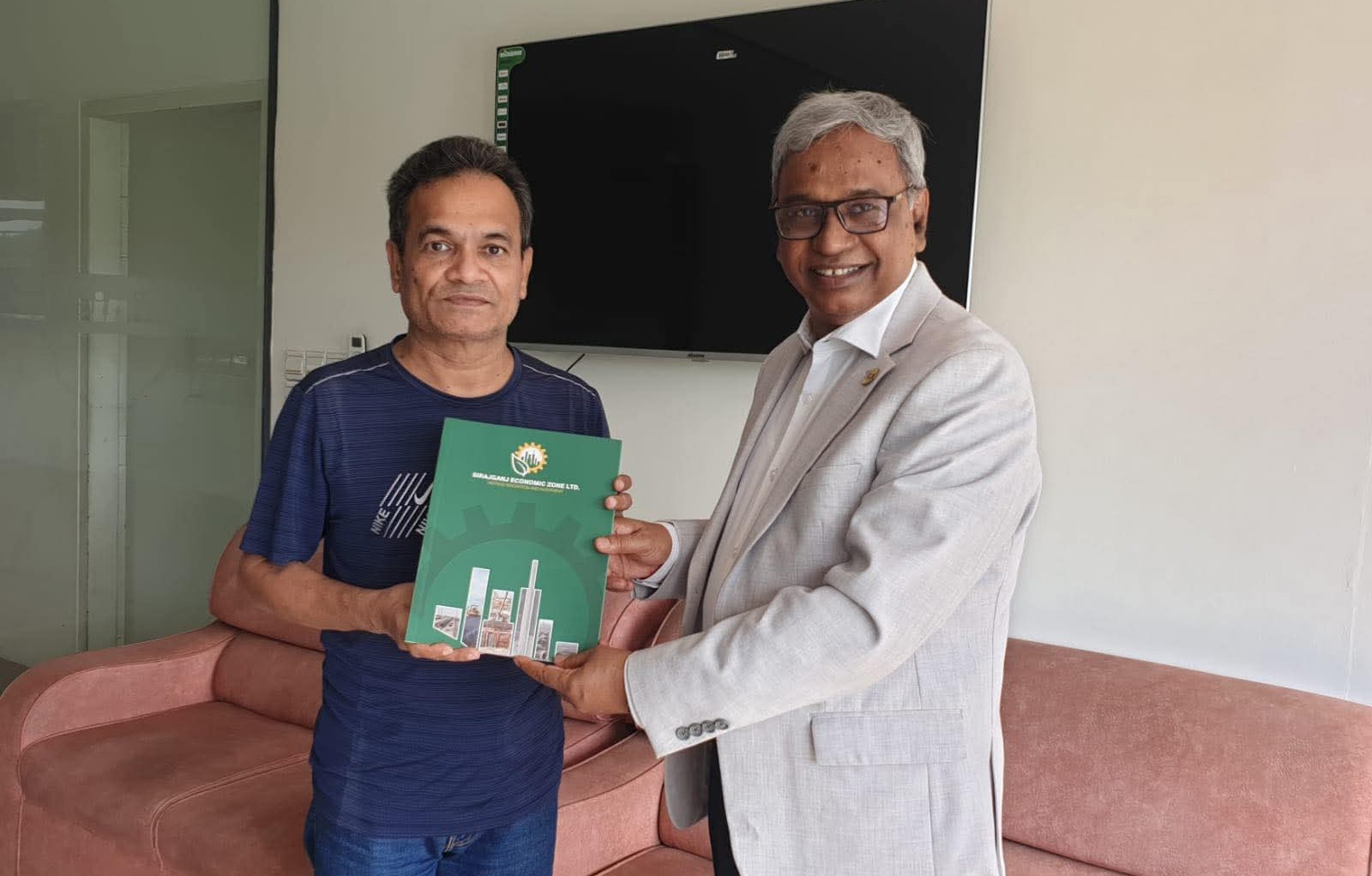 সিরাজগঞ্জ ইকোনমিক জোনে কারখানা করার সম্ভাবনা যাচাই করছে মিনিস্টার হাইটেক পার্ক