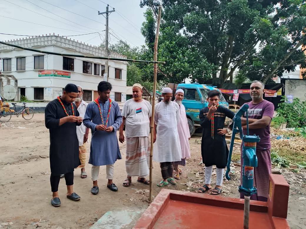 সিরাজগঞ্জে সেবা মুক্ত স্কাউটের উদ্যোগে টিউবওয়েল স্থাপন