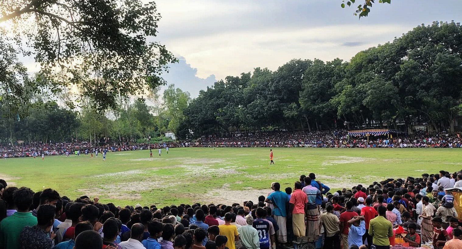 সিরাজগঞ্জে মাসব্যাপী শহীদ জিয়া স্মৃতি ফুটবল শুরু