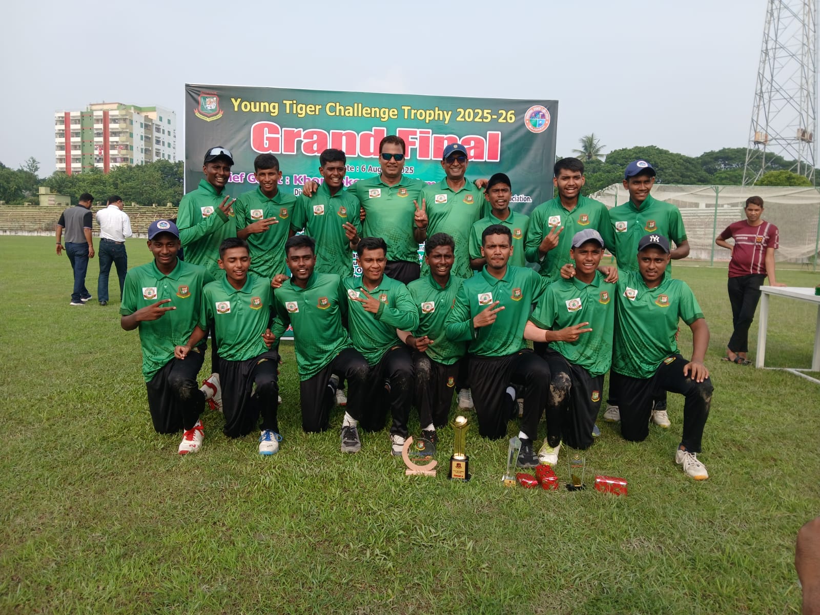 অনূর্ধ্ব-১৮ যুব ক্রিকেটে চ্যাম্পিয়ন সিরাজগঞ্জ জেলা