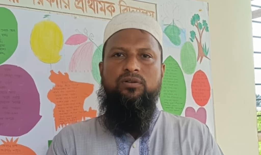 শ্রেষ্ঠ গুণী শিক্ষক নির্বাচিত হলেন উল্লাপাড়ার রহমতুল বারী