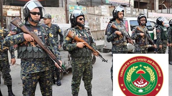 পূজামণ্ডপে আনসার ভিডিপি