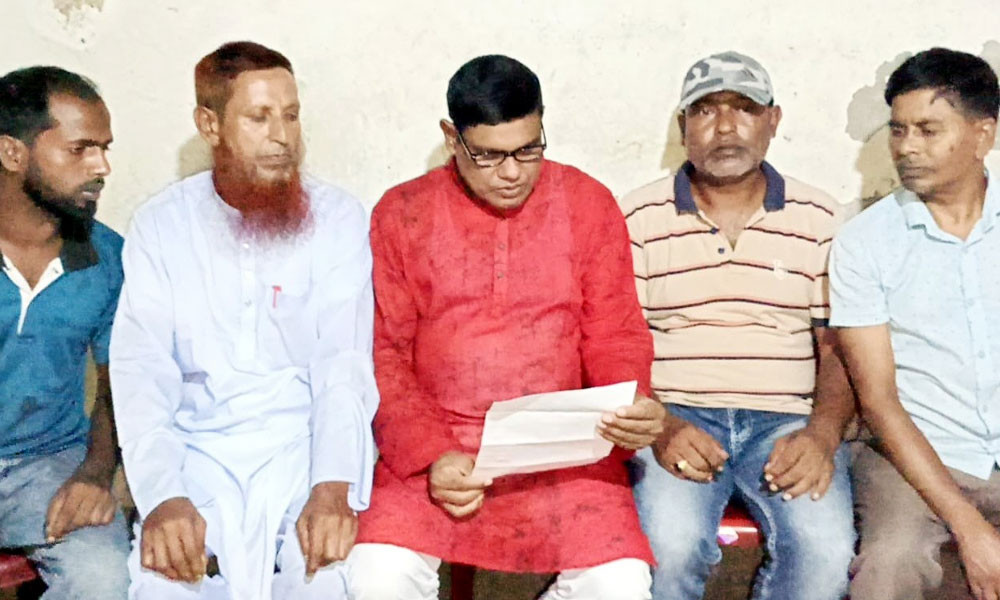 আওয়ামী লীগের ৫ নেতার পদত্যাগ