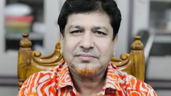 শিক্ষক গ্রেপ্তার