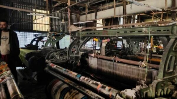 বেলকুচিতে টেক্সটাইল মিলে ভয়াবহ অগ্নিকাণ্ড