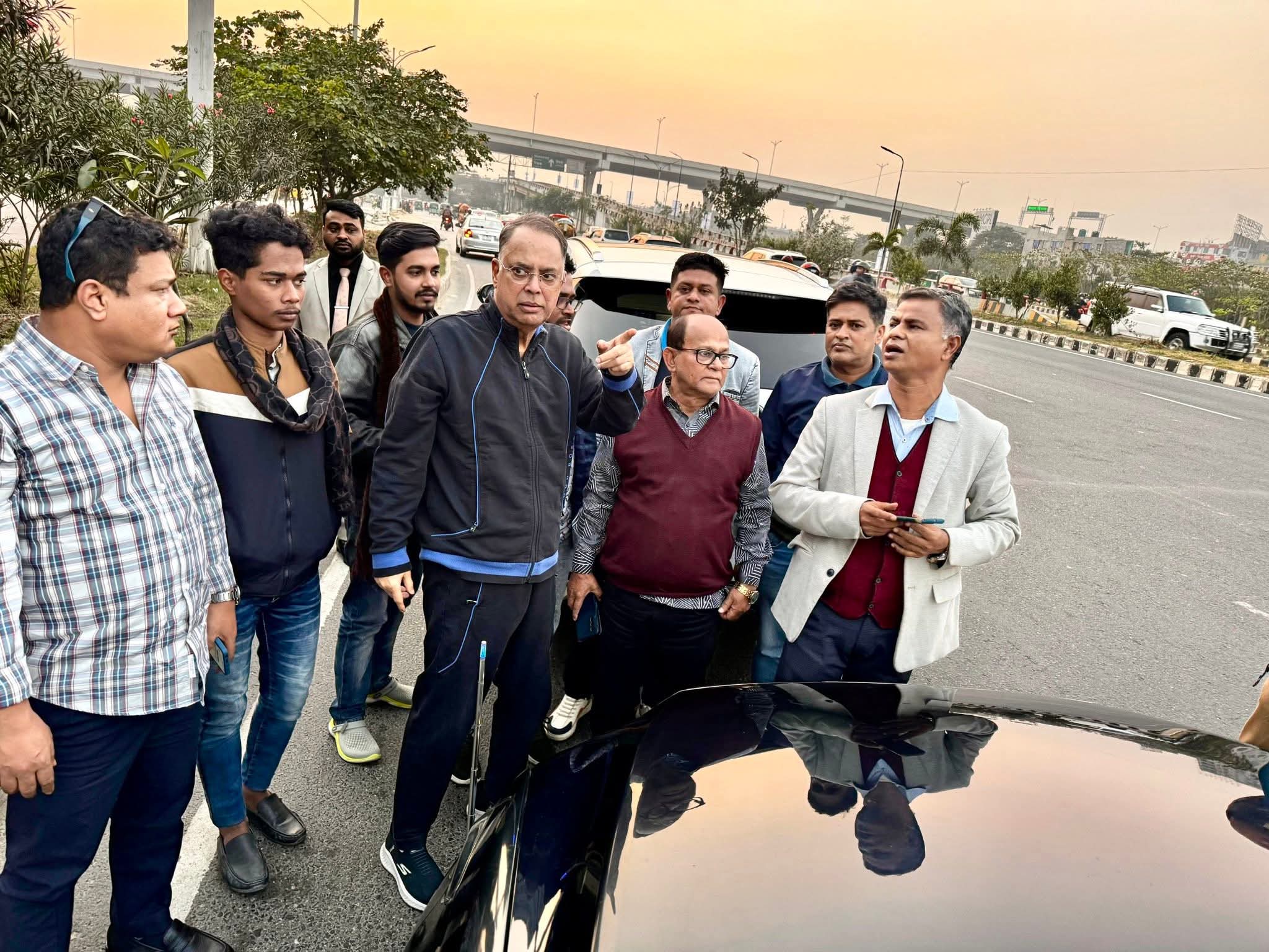 তারেক রহমানকে বরণে ৩০০ ফিটে প্রস্তুতি, পরিদর্শনে ইকবাল হাসান মাহমুদ টুকু