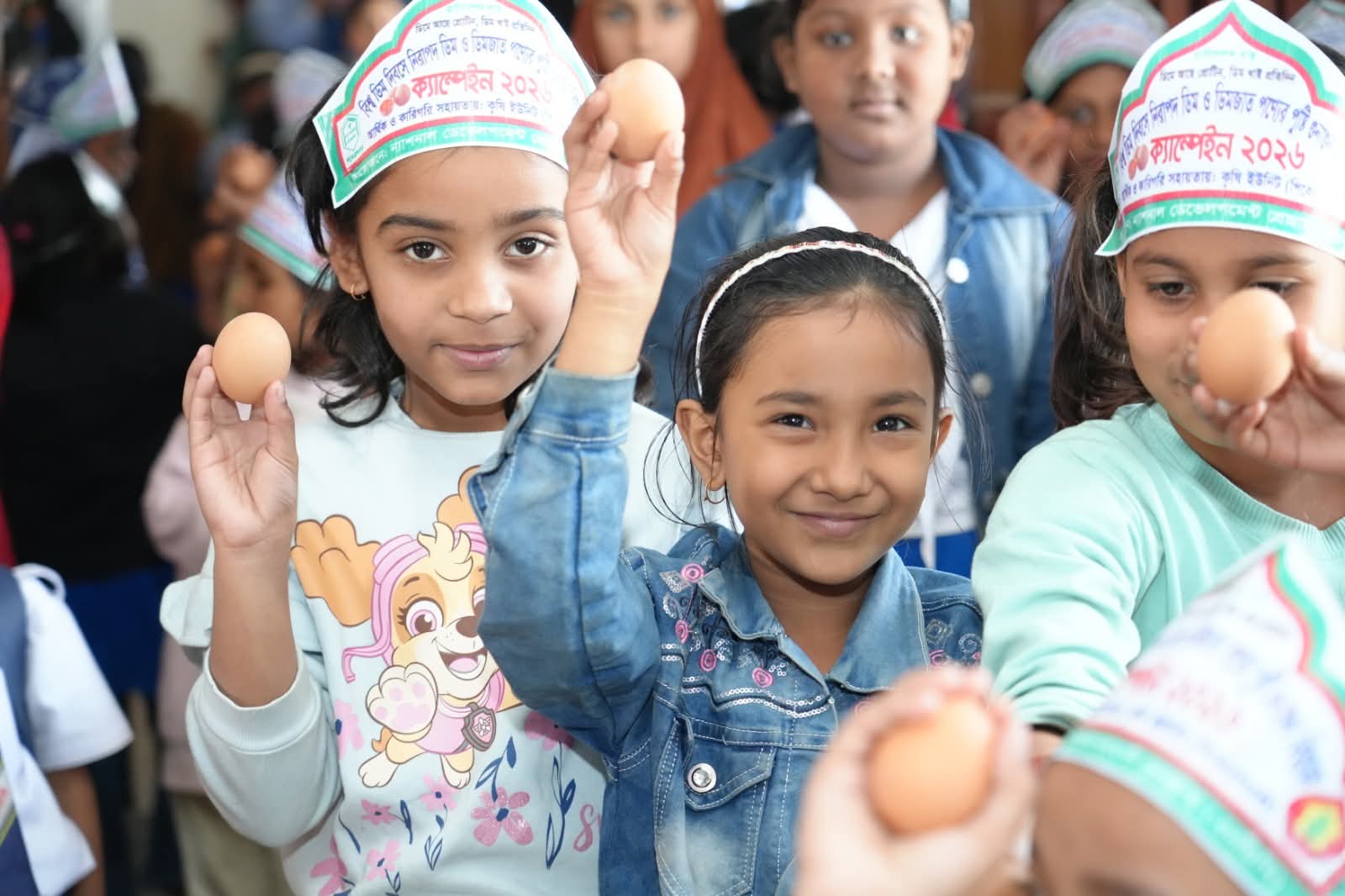 সিরাজগঞ্জে ডিমের পুষ্টিগুণ বিষয়ে সচেতনতামূলক ক্যাম্পেইন