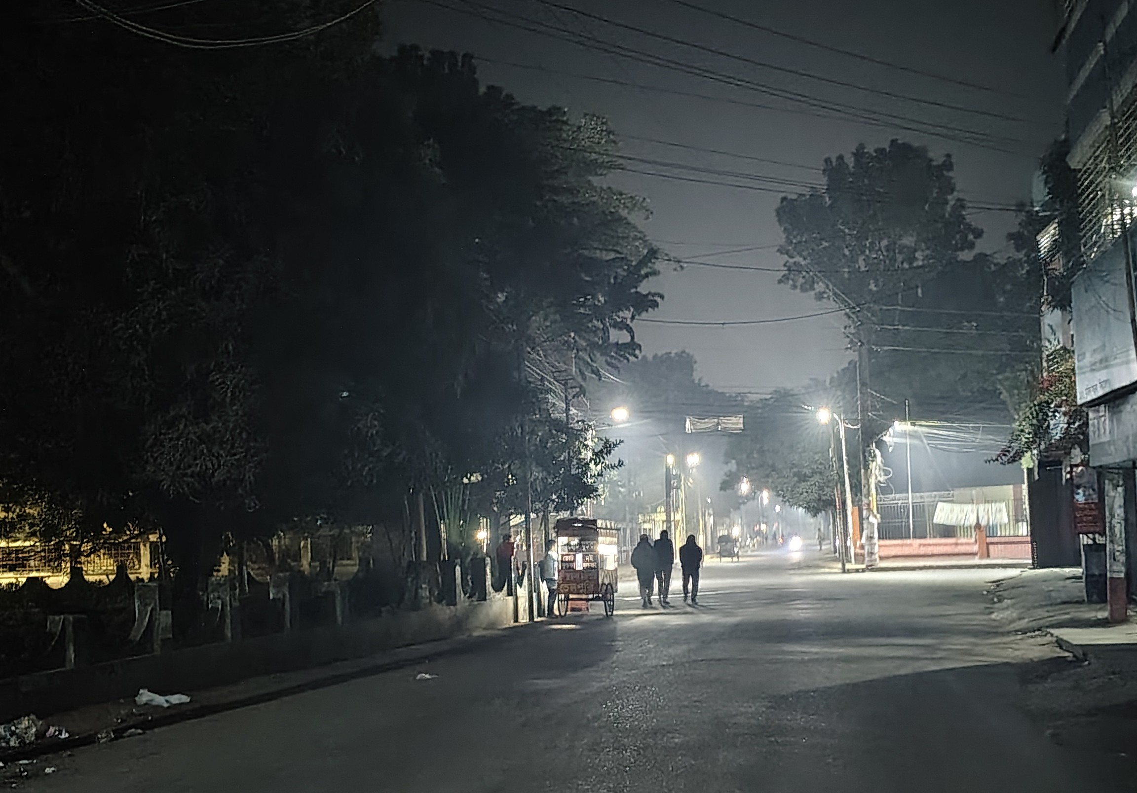 তীব্র শীতে কাহিল সিরাজগঞ্জের মানুষ, তাপমাত্রা ১০.৮ ডিগ্রি সেলসিয়াস