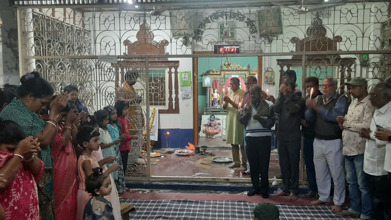 সিরাজগঞ্জে বাবা লোকনাথ ব্রহ্মচারীর বার্ষিক পাদুকা উৎসব অনুষ্ঠিত