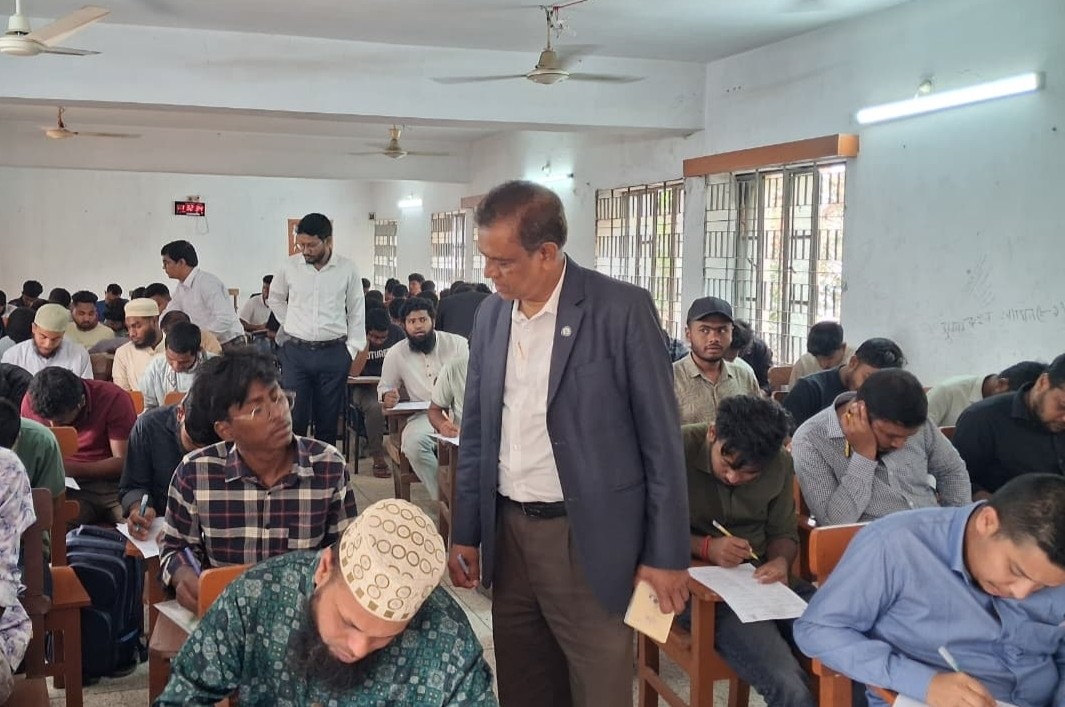 সিরাজগঞ্জে ফ্রিল্যান্সিং প্রশিক্ষণে তরুণদের ব্যাপক আগ্রহ