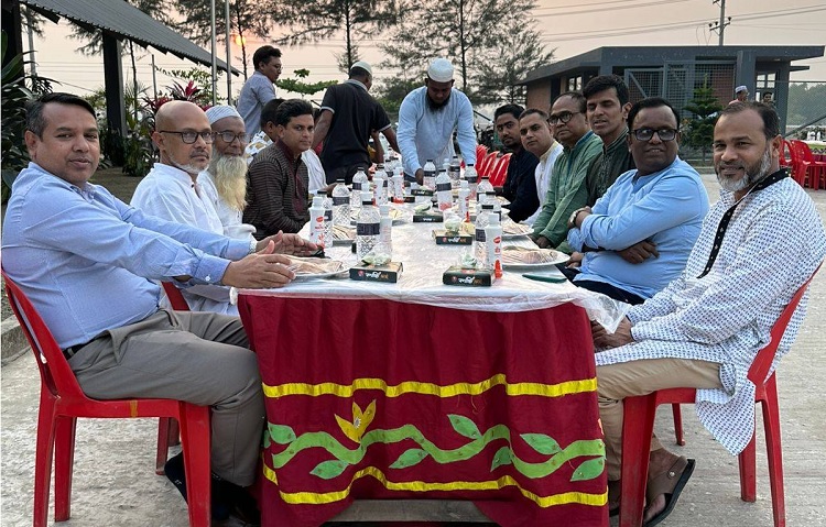 সিরাজগঞ্জ ইকোনমিক জোনের ইফতার মাহফিল