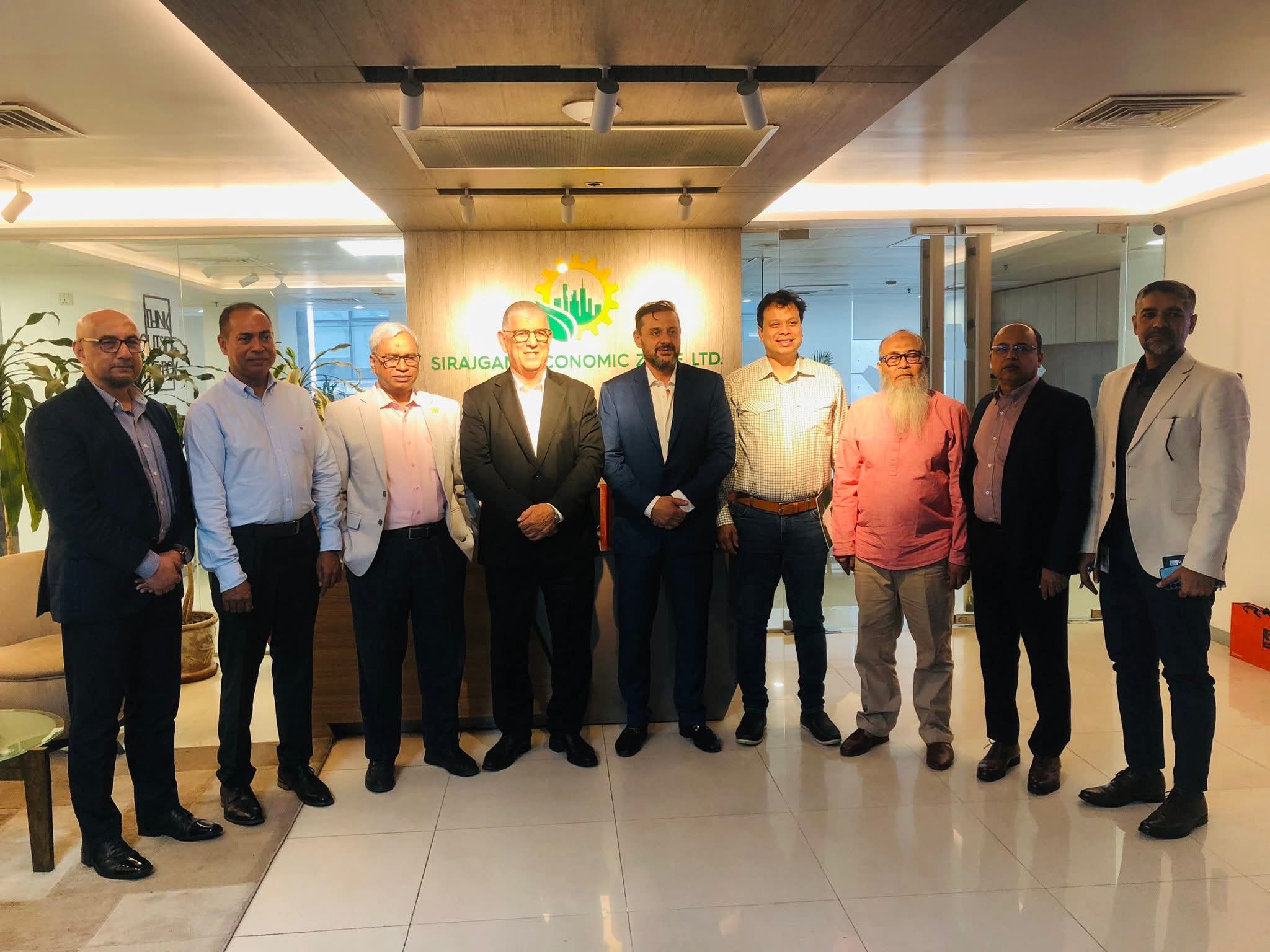 সিরাজগঞ্জ ইকোনমিক জোনে অস্ট্রেলীয় প্রতিনিধিদলের সফর